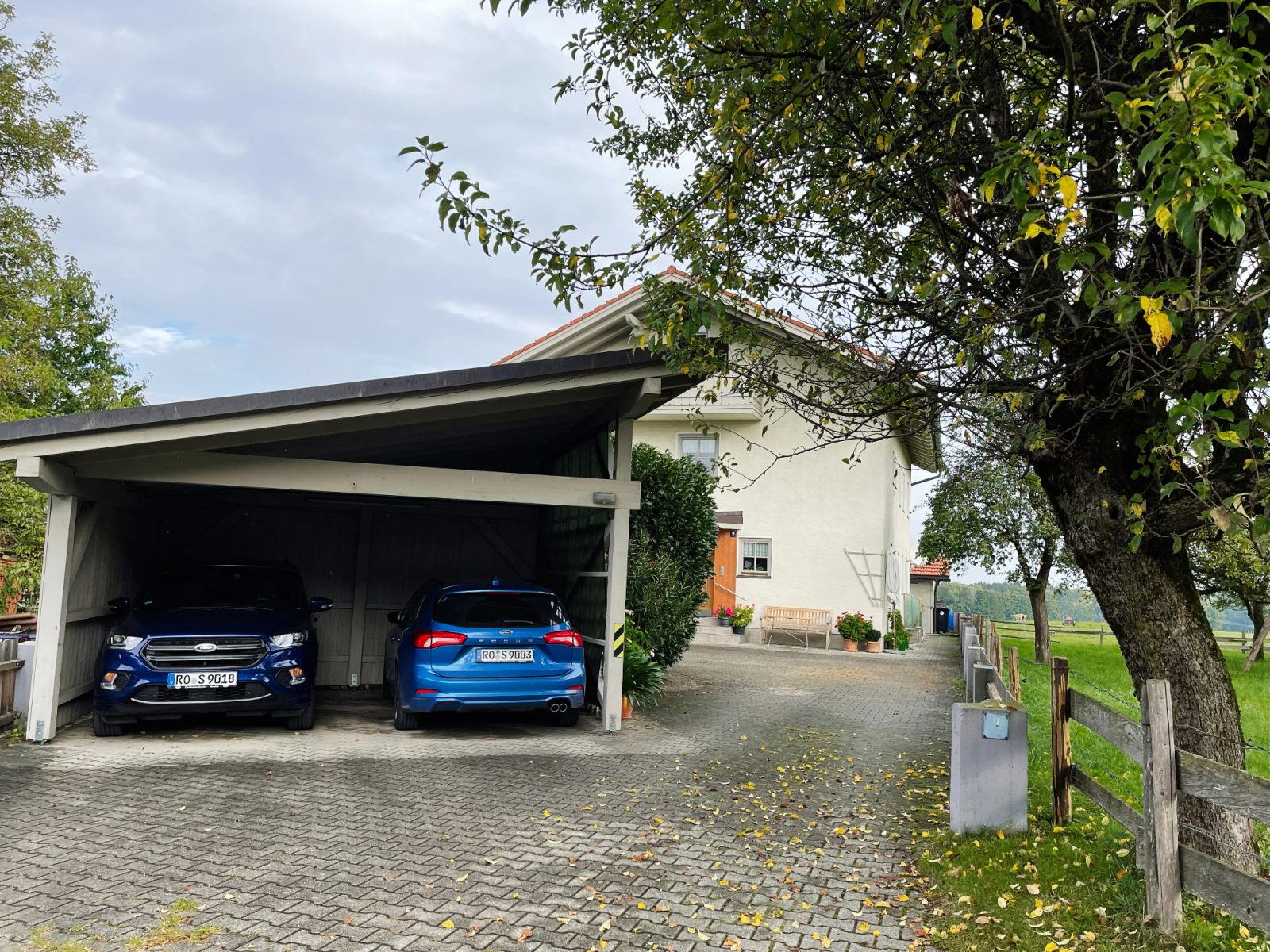 Prednosti, ki jih prinašajo nadstreški za avto